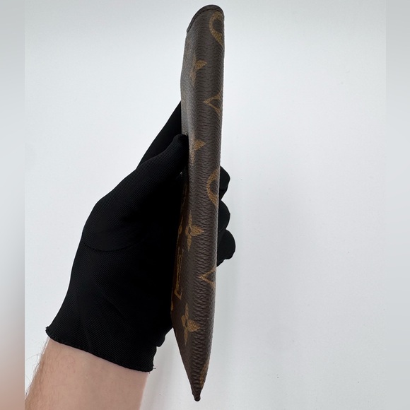 Louis Vuitton Glasses Case - Picture 5 of 8